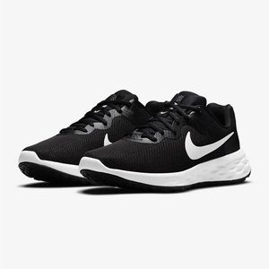 Nike revolution 6 sneakers